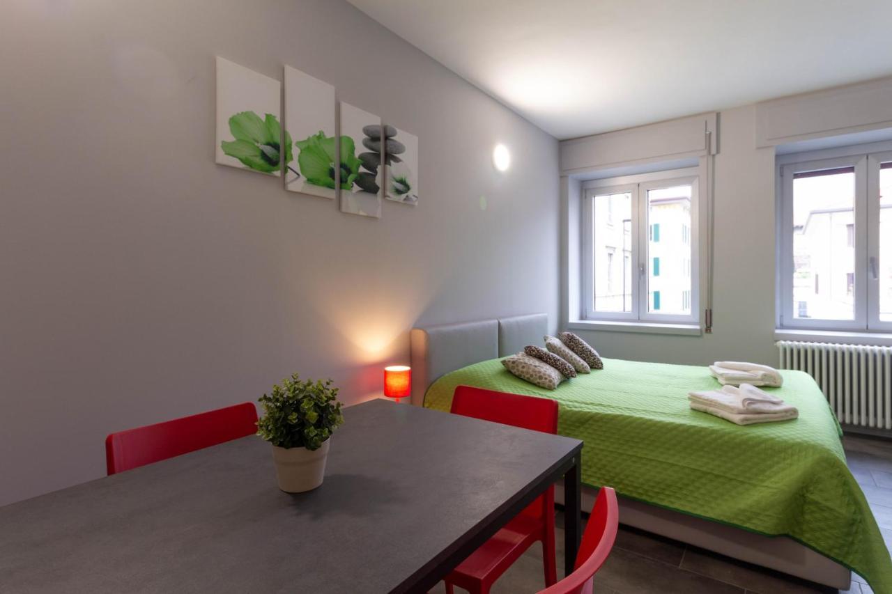 Lime Apartment - Affitti Brevi Italia เลคโค ภายนอก รูปภาพ